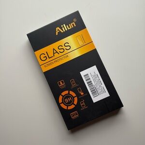 New iPhone 16 screen protector (for screen and camera lens)